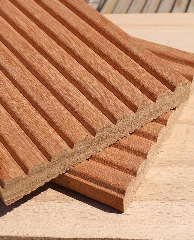 Melihat indahnya serat decking kayu bengkirai dari dekat